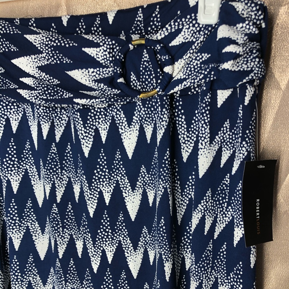 Pattern Skirt - Picture 2 of 2